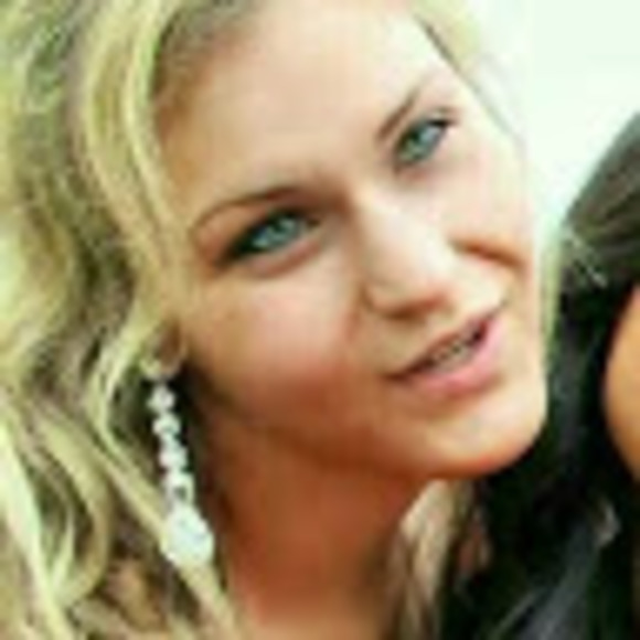 Meet your Posher, Linda - Picture 1 of 1